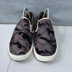 Olukai Pehuea Pa’i Camo Print Loafers Slip On Women’s SZ W9 Brown Black Gray